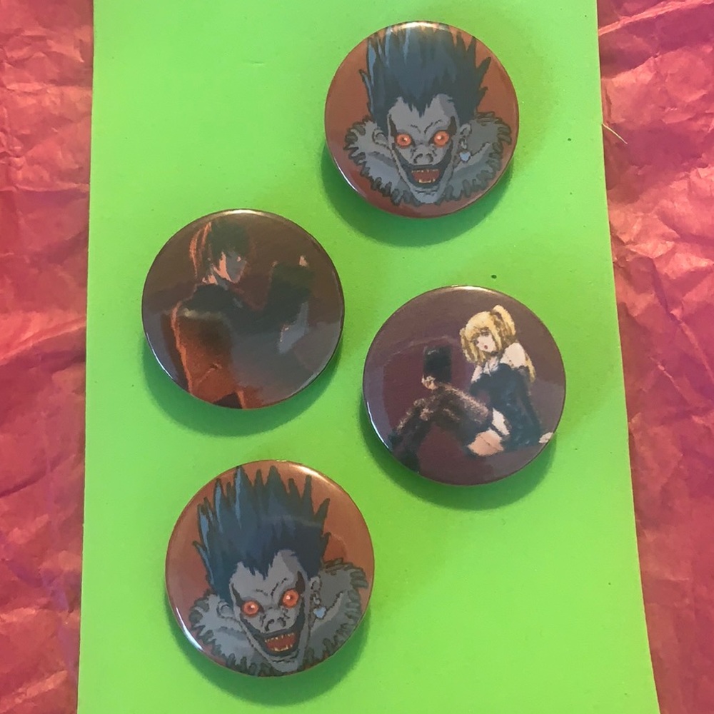 Death Note Pins - Picture 2 of 2